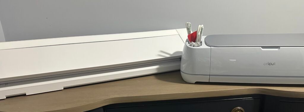 silhouette cameo pro 4 and cricut maker 3